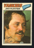 1977 Topps Baseball Cloth Stickers #021 Catfish Hunter Yankees EX 484352