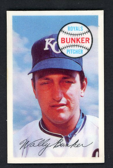 1970 Kelloggs Baseball #070 Wally Bunker Royals NR-MT 529977