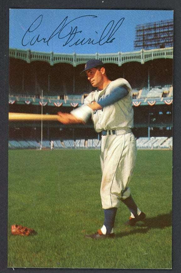 1952-55 Dormand #128 Carl Furillo Dodgers NR-MT 537140