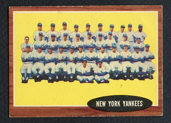 1962 Topps Baseball #251 New York Yankees Team EX 389693