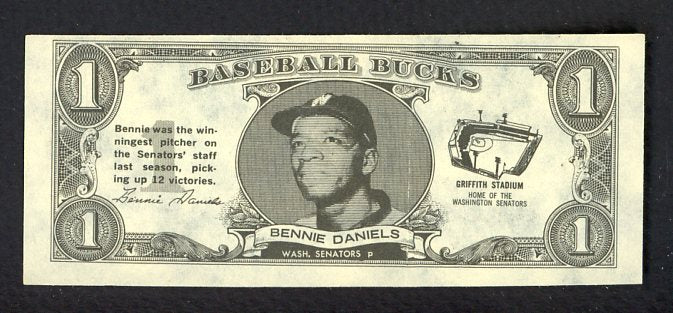 1962 Topps Baseball Bucks Bennie Daniels Senators NR-MT 469132