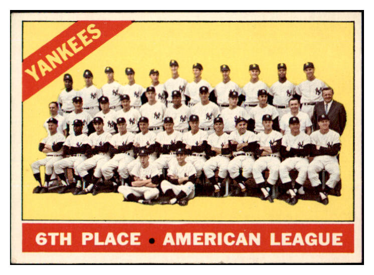 1966 Topps Baseball #092 New York Yankees Team EX+/EX-MT 470726