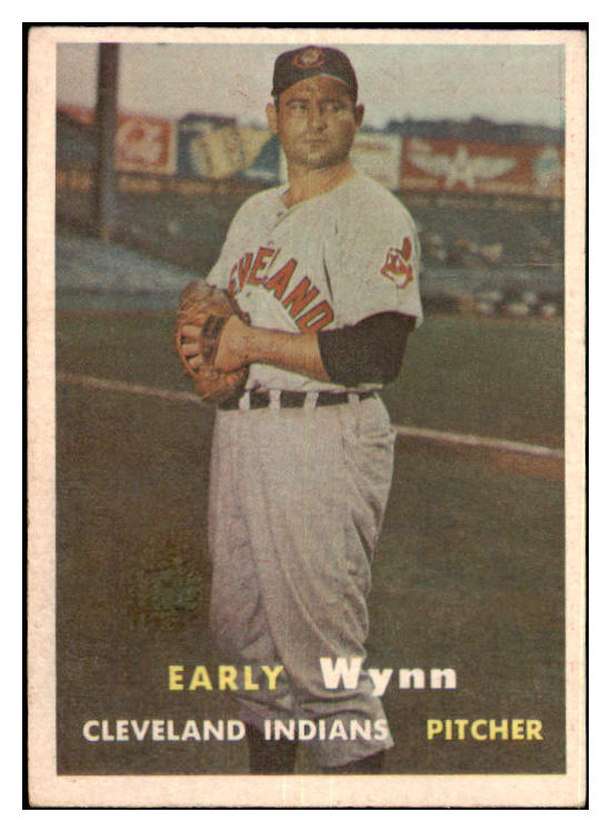 1957 Topps Baseball #040 Early Wynn Indians EX-MT 477800