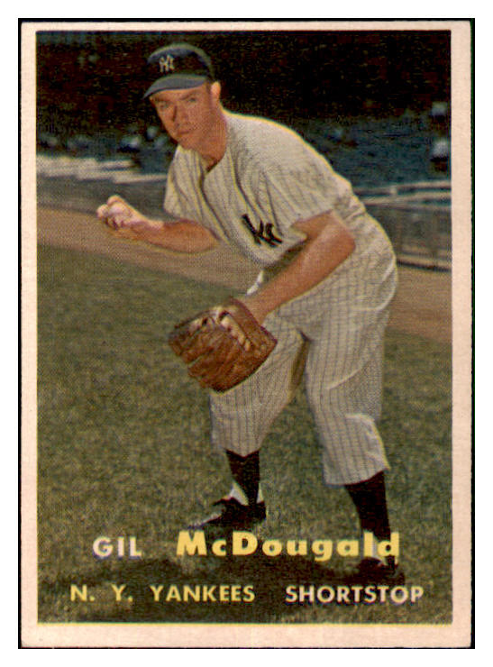1957 Topps Baseball #200 Gil McDougald Yankees EX+/EX-MT 477905