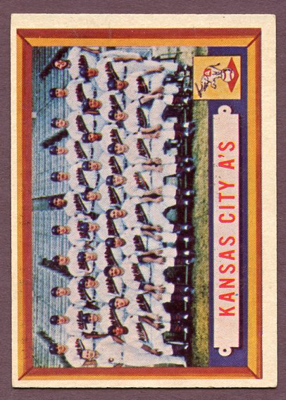 1957 Topps Baseball #204 Kansas City A's Team EX 496006