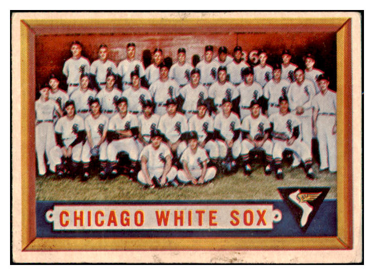 1957 Topps Baseball #329 Chicago White Sox Team VG 506997