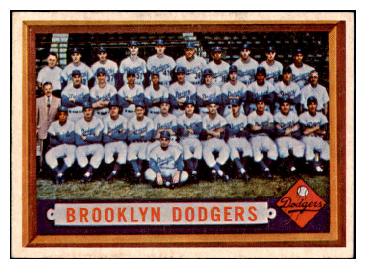 1957 Topps Baseball #324 Brooklyn Dodgers Team EX-MT 512871