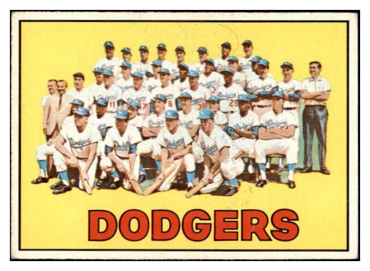 1967 Topps Baseball #503 Los Angeles Dodgers Team EX 519947