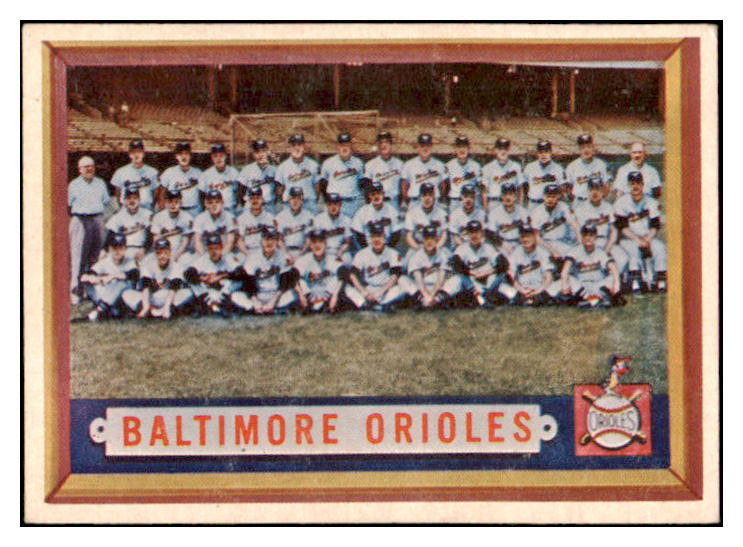 1957 Topps Baseball #251 Baltimore Orioles Team EX-MT 525321