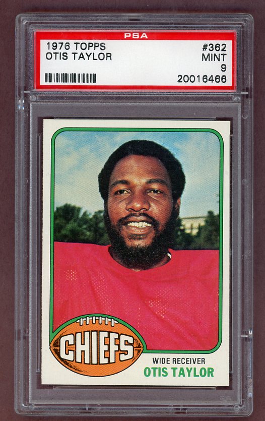 1976 Topps Football #362 Otis Taylor Chiefs PSA 9 MINT 526193