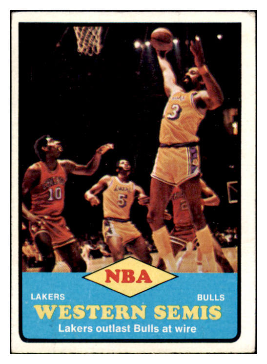 1973 Topps Basketball #064 NBA Play Offs Wilt Chamberlain VG-EX 531835