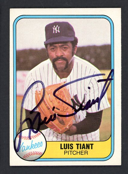 1981 Fleer #082 Luis Tiant Yankees Signed Autographed 531918