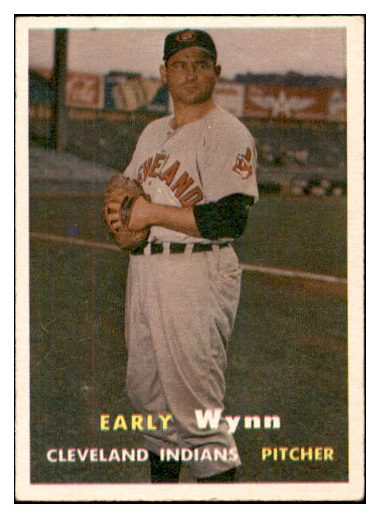 1957 Topps Baseball #040 Early Wynn Indians EX-MT 532468