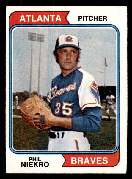 1974 Topps Baseball #029 Phil Niekro Braves EX-MT 533337