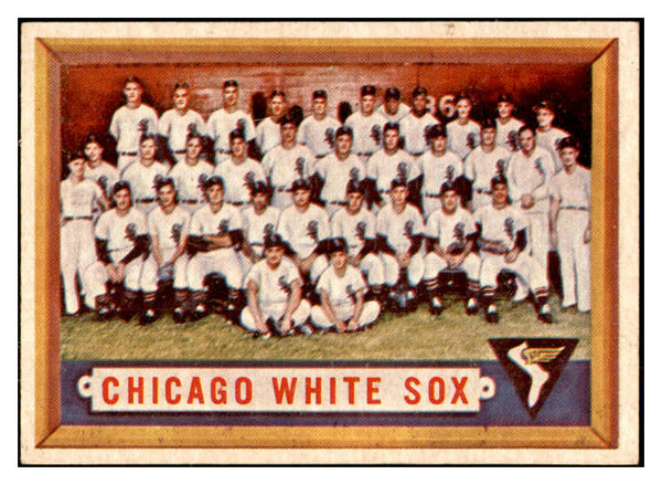 1957 Topps Baseball #329 Chicago White Sox Team EX-MT 533778