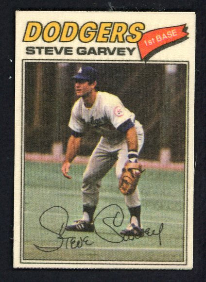 1977 Topps Baseball Cloth Stickers #019 Steve Garvey Dodgers NR-MT 537799