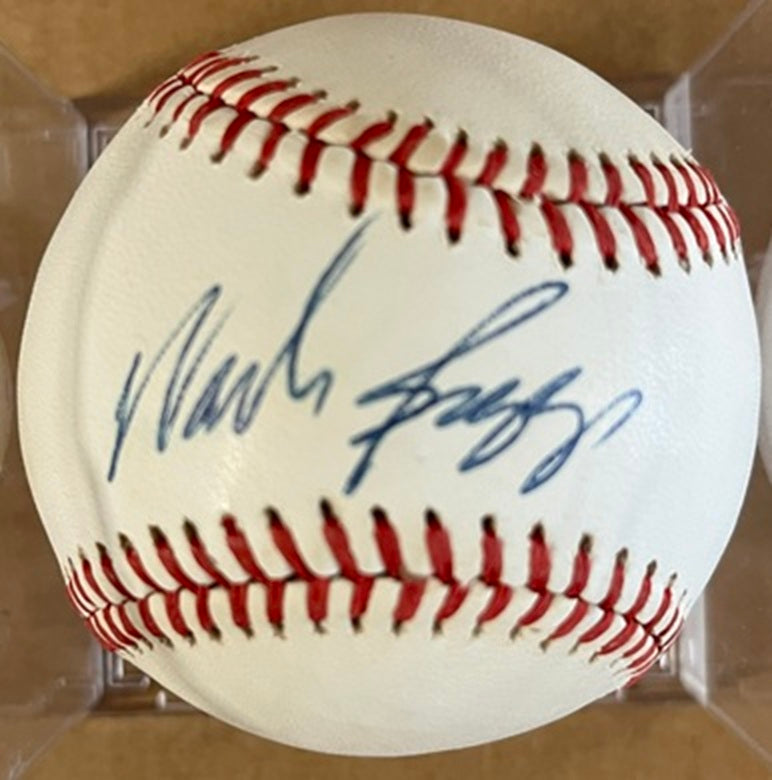 Wade Boggs Autographed Signed Baseball PSA/DNA Auth 545002