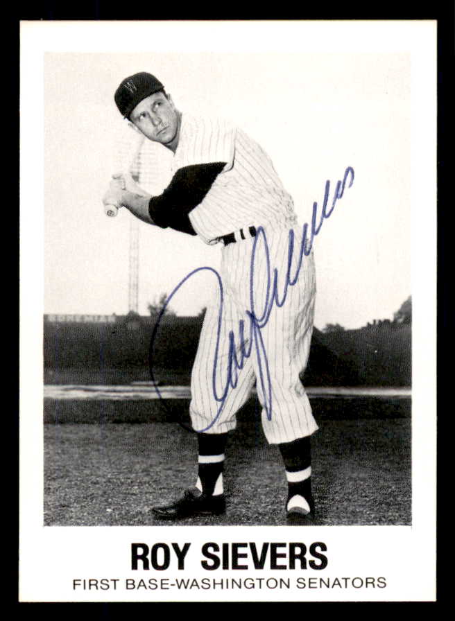 1977 TCMA #043 Roy Sievers Senators Signed Autographed