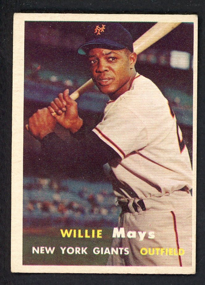 1957 Topps Baseball #010 Willie Mays Giants EX+/EX-MT 546953
