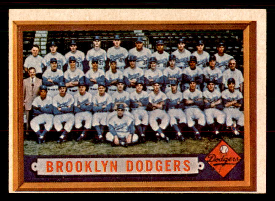 1957 Topps Baseball #324 Brooklyn Dodgers Team EX+/EX-MT 547204
