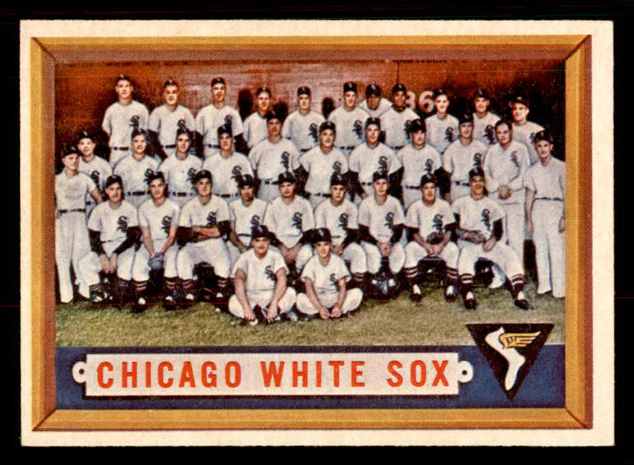 1957 Topps Baseball #329 Chicago White Sox Team EX-MT 547210