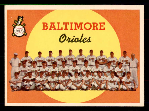 1959 Topps Baseball #048 Baltimore Orioles Team EX-MT 551656