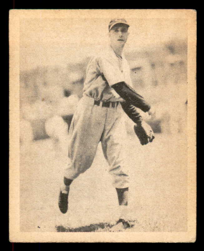 1939 Play Ball #022 Bucky Walters Reds EX 558143