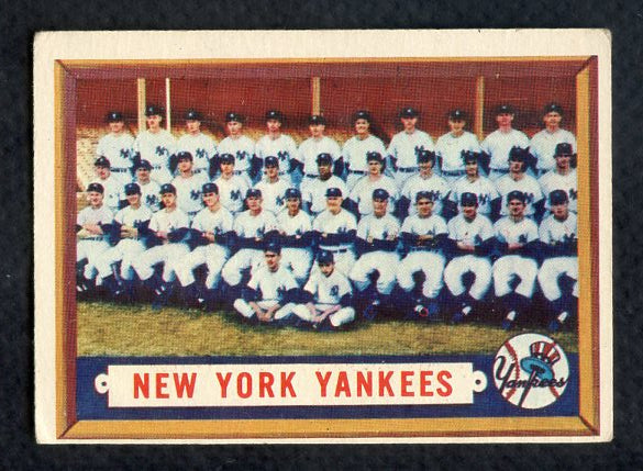 1957 Topps Baseball #097 New York Yankees Team VG-EX 389697