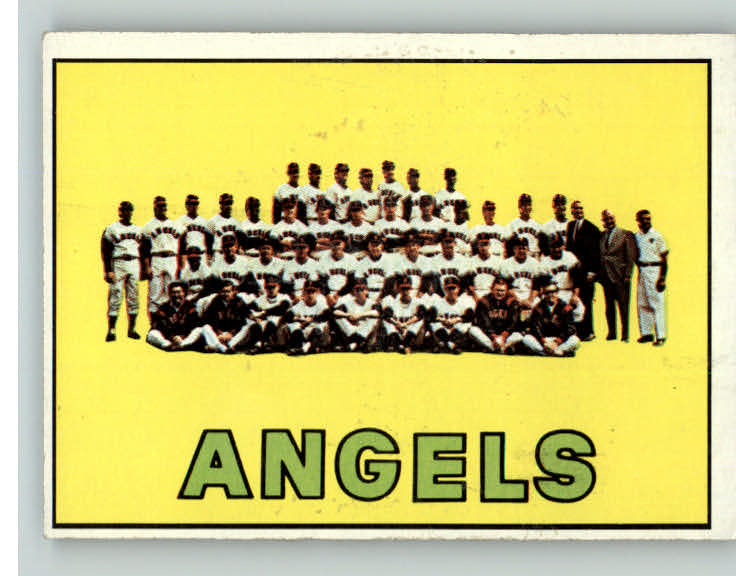 1967 Topps Baseball #327 California Angels Team EX 390213