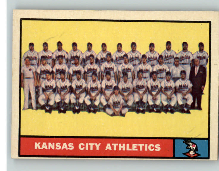 1961 Topps Baseball #297 Kansas City A's Team EX 390241