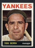 1964 Topps Baseball #021 Yogi Berra Yankees EX-MT 403251