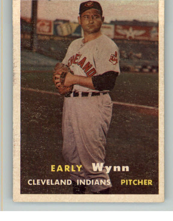 1957 Topps Baseball #040 Early Wynn Indians EX-MT 413043