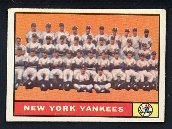 1961 Topps Baseball #228 New York Yankees Team VG 413556