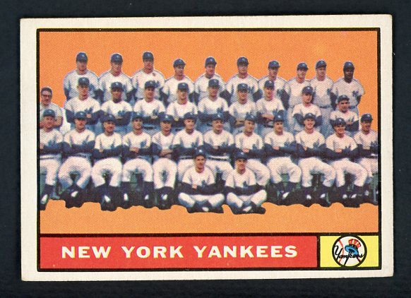1961 Topps Baseball #228 New York Yankees Team EX-MT 413618
