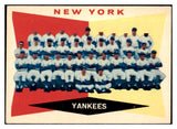 1960 Topps Baseball #332 New York Yankees Team EX-MT 419822