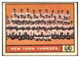 1961 Topps Baseball #228 New York Yankees Team EX 420374