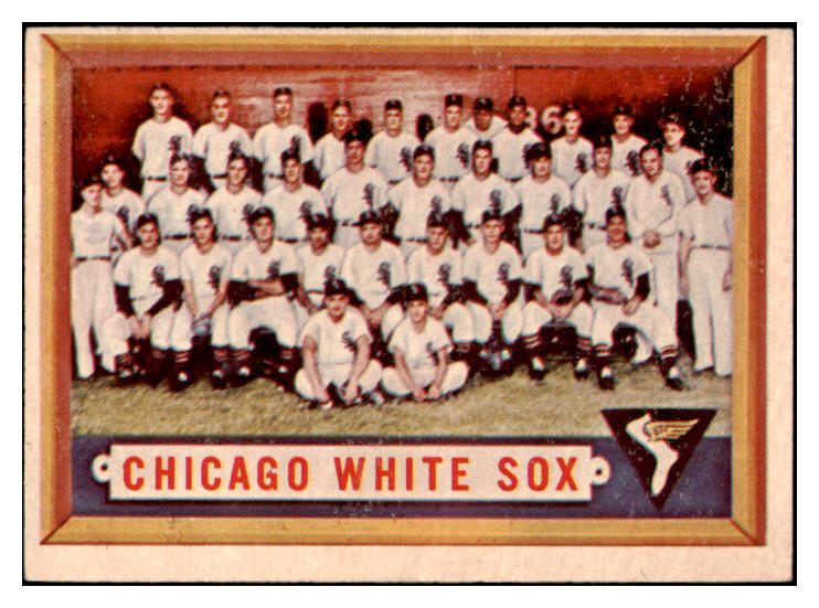 1957 Topps Baseball #329 Chicago White Sox Team EX 422030