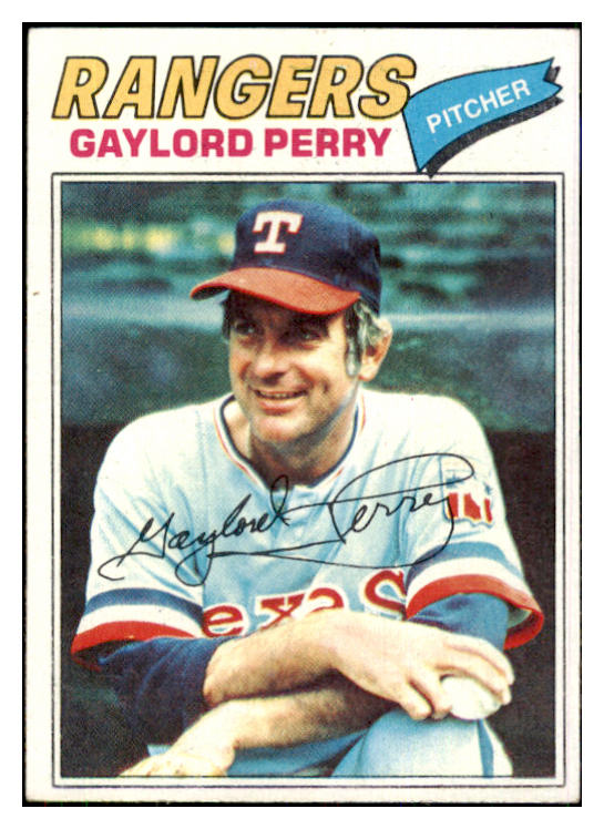 1977 Topps Baseball #152 Gaylord Perry Rangers NR-MT 433898