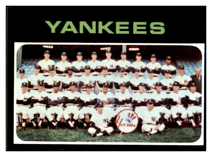 1971 Topps Baseball #543 New York Yankees Team NR-MT 435755
