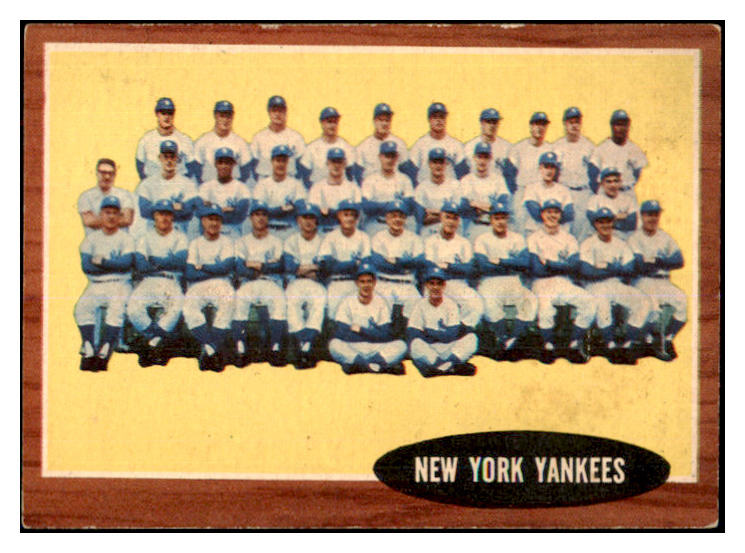 1962 Topps Baseball #251 New York Yankees Team EX-MT 441665