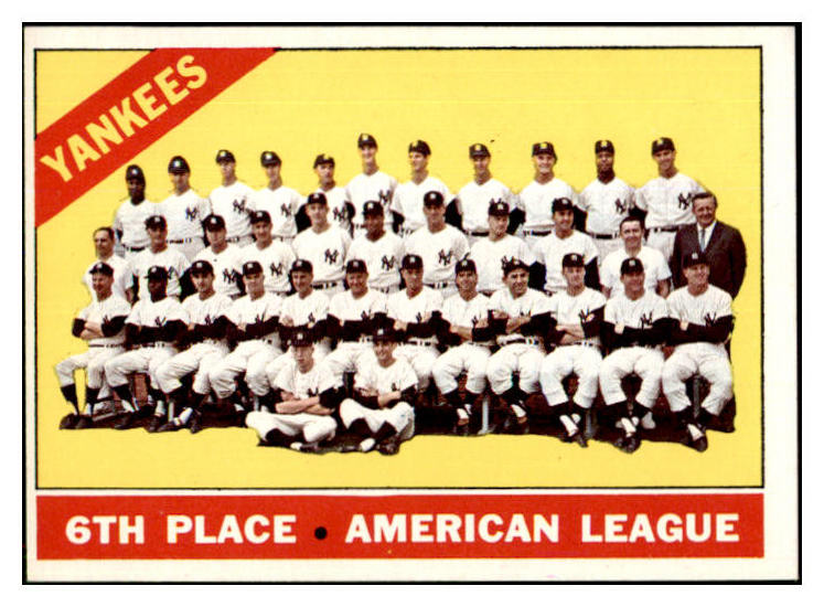 1966 Topps Baseball #092 New York Yankees Team EX-MT 447303