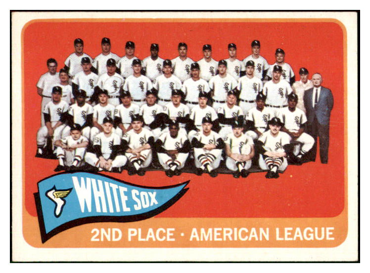 1965 Topps Baseball #234 Chicago White Sox Team NR-MT 449169