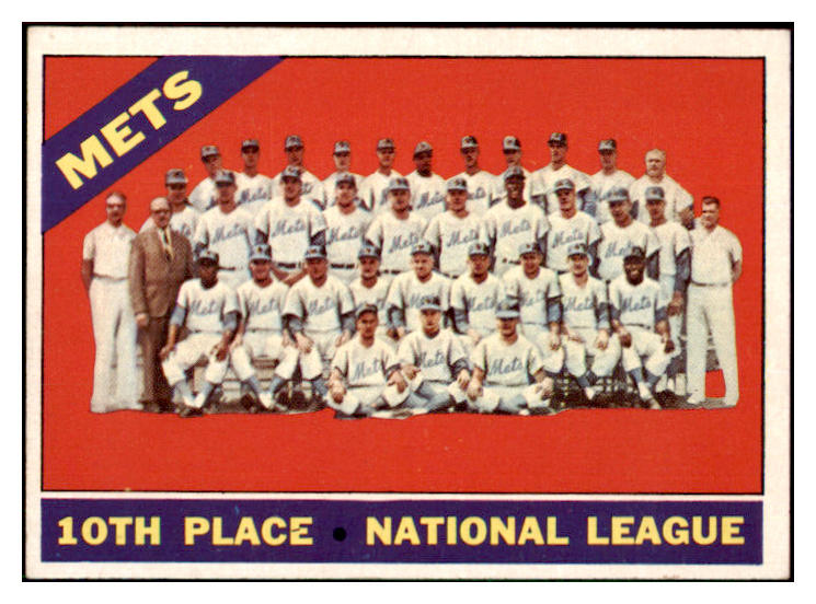 1966 Topps Baseball #172 New York Yankees Team EX-MT 449190